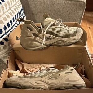 Merrell Hydro Next Gen Hiker SE size 7 (runs small) Excellent condition